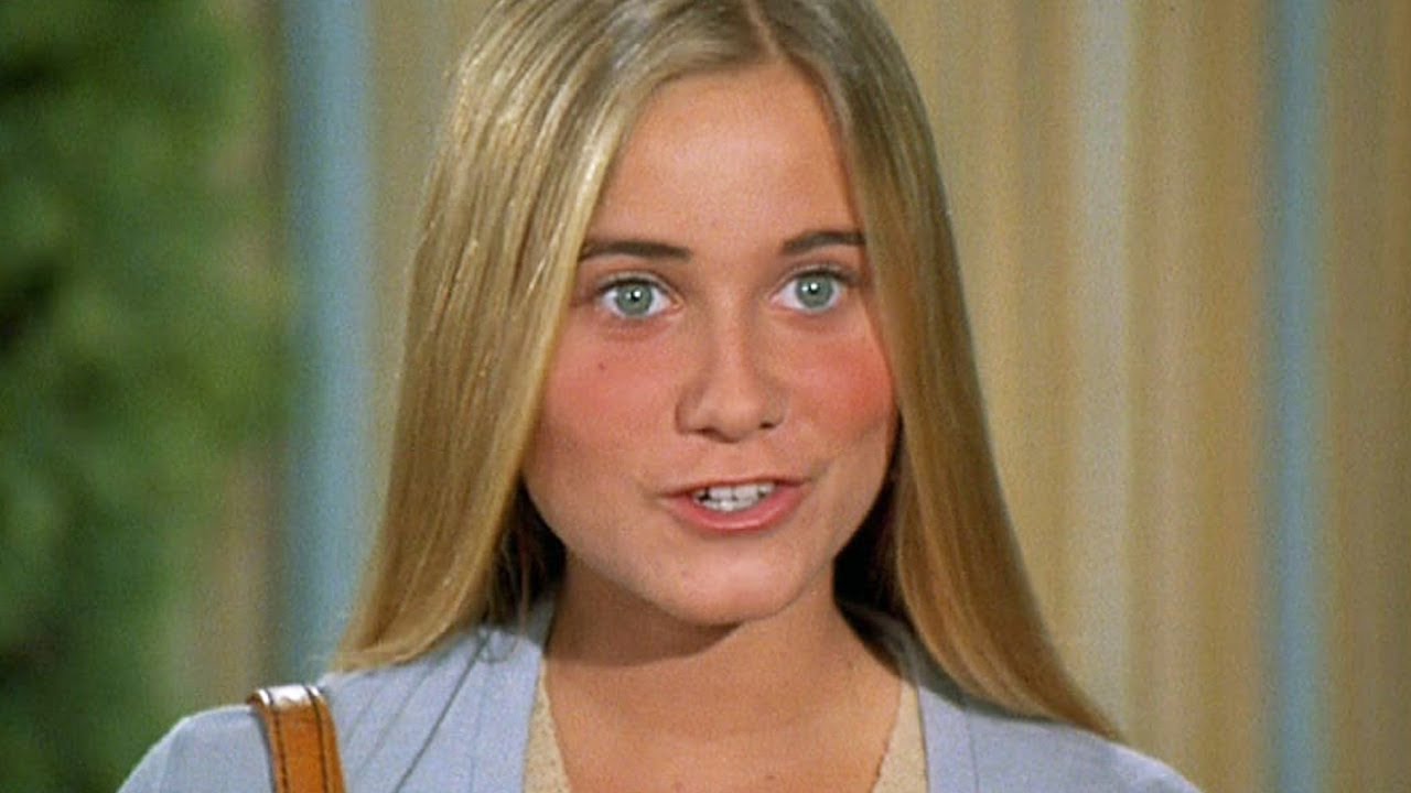 Maureen McCormick Hated Playing Marcia Brady on The Brady Bunch - Facts  Verse